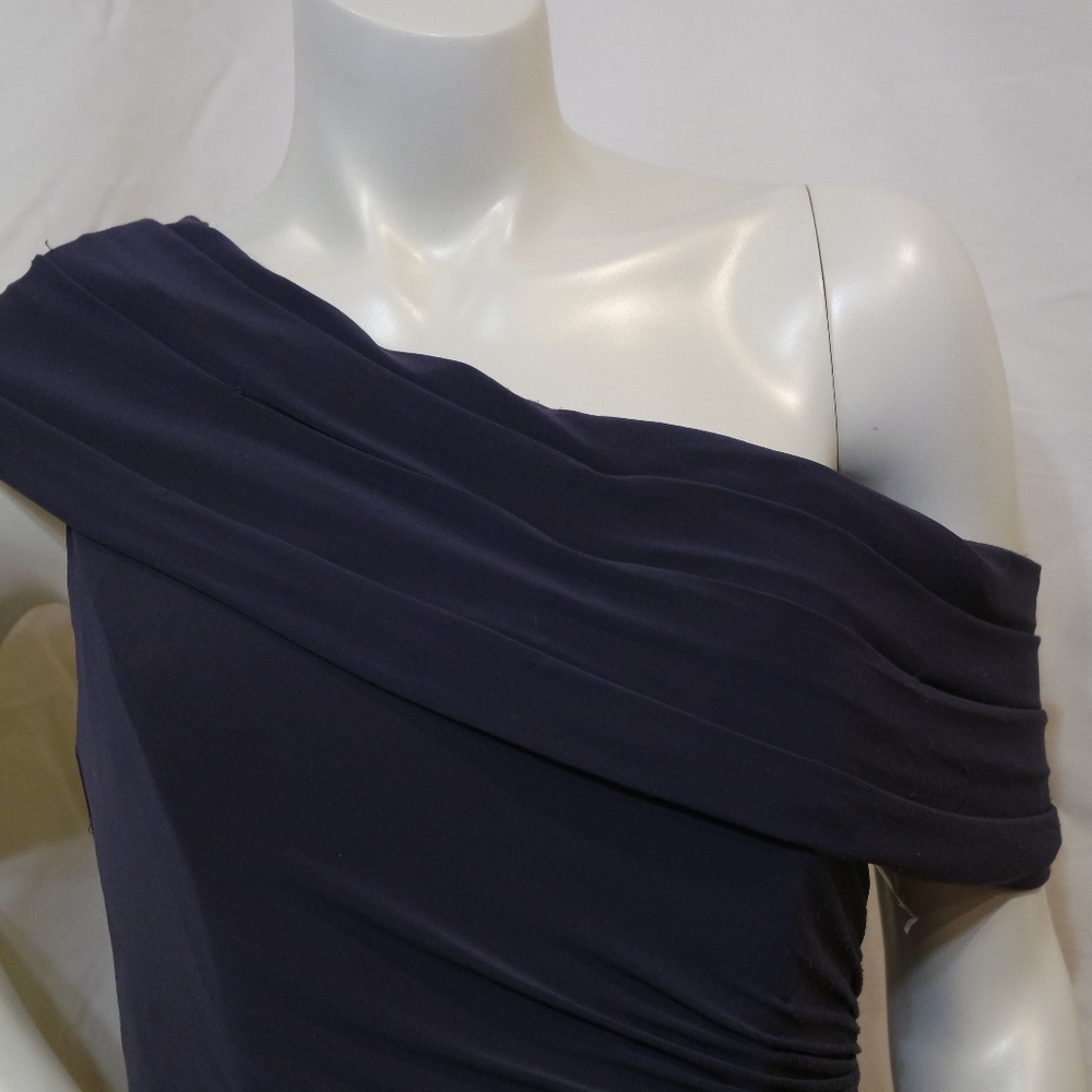 IEENA FOR MAC DUGGAL Ruched One-Shoulder Trumpet Gown Size 8 Color Charcoal - Picture 3 of 13